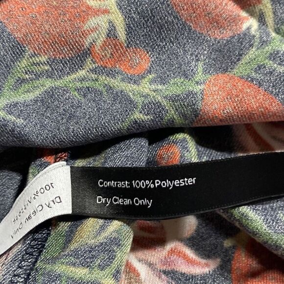 Mother Of Pearl - Navy Blue Strawberry Print Bell Sleeved MIDI Dress V-Neck Sz 6 - Picture 13 of 14